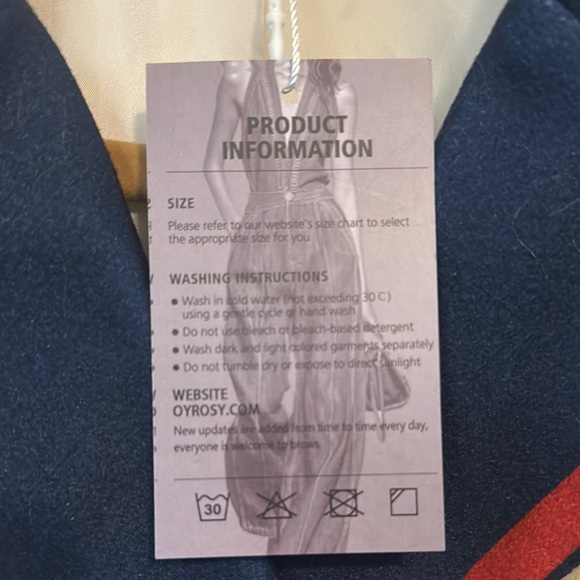 Elegant Cream and Blue Double-Breasted Trench Coat - Picture 4 of 5